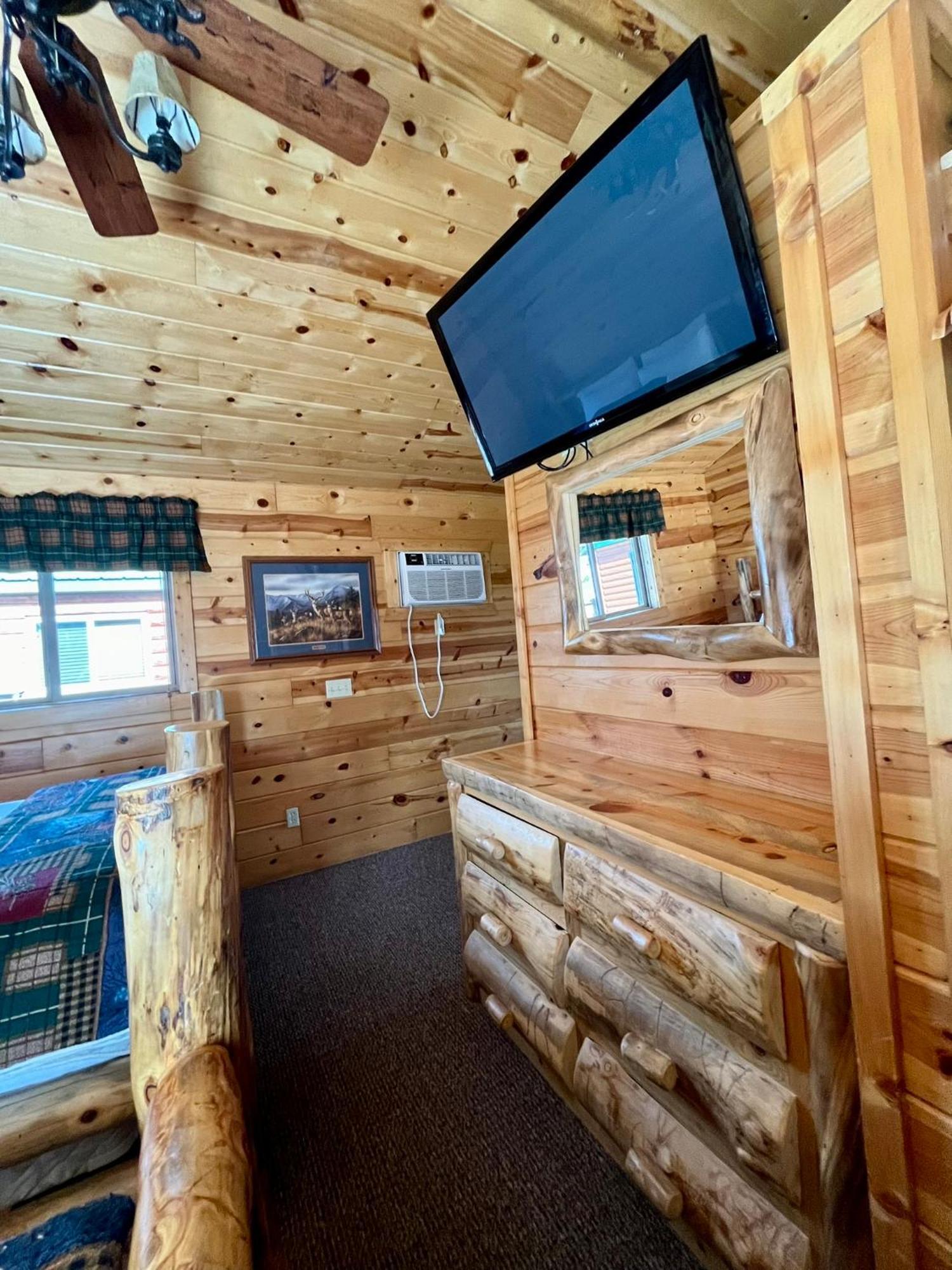 Badlands Frontier Cabins Wall Exterior photo